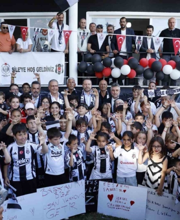 hakan-daltaban-sileli-besiktaslilarla-bulustu-pqTUlOS4.jpg