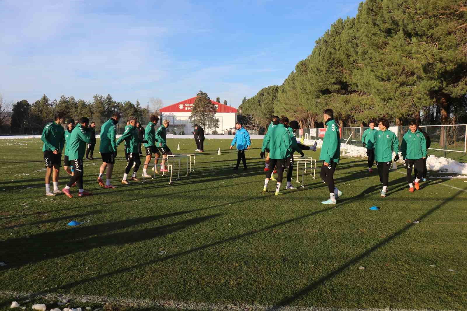 Hakan Kutlu: "Sakaryaspor’u yakışan yerlere getireceğimize inanıyoruz" 9 hakan kutlu sakaryasporu yakisan yerlere getirecegimize inaniyoruz 5 fMP6Ml5k