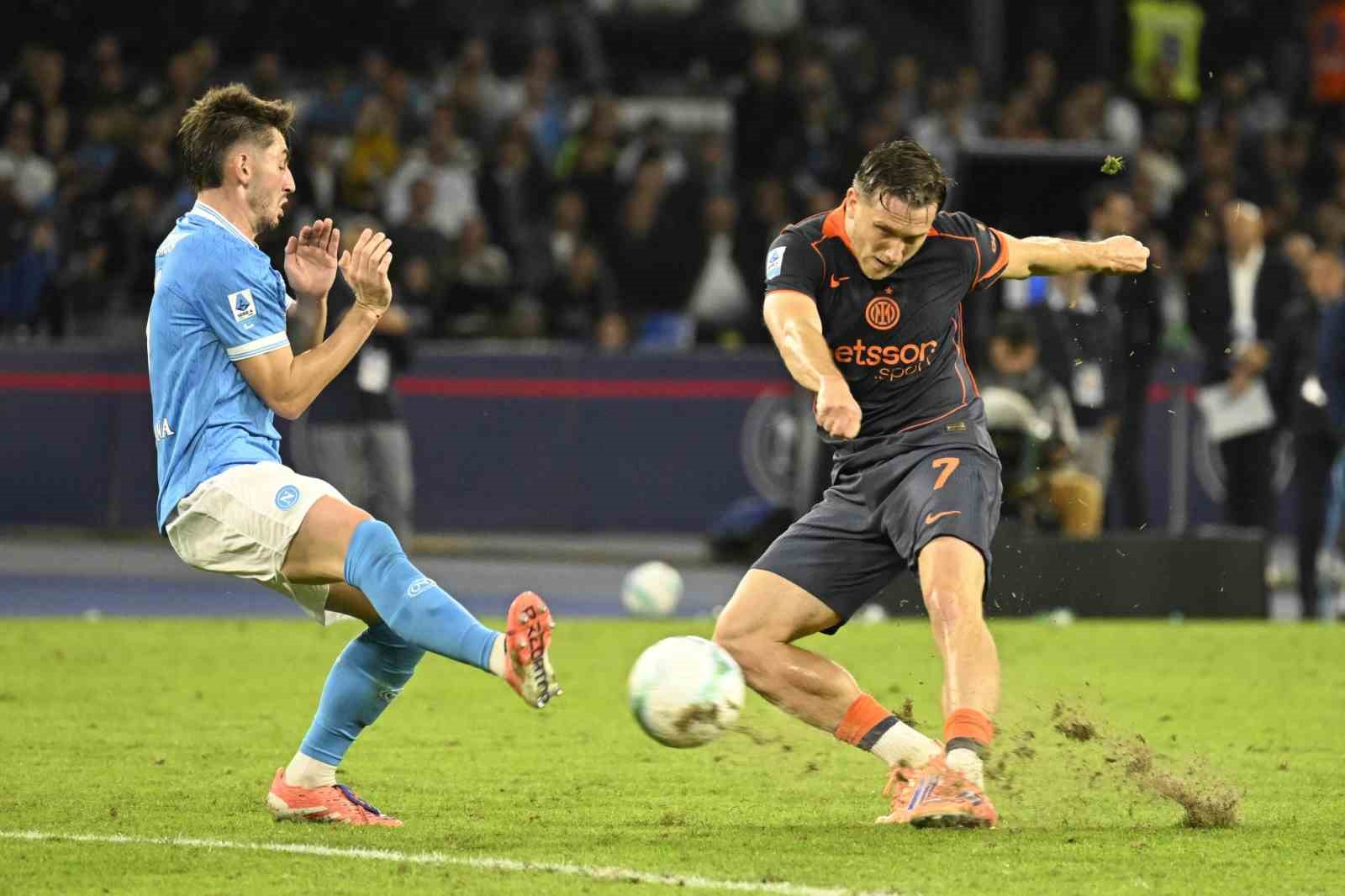 hakanin golu intere yetmedi napoli liderligi aldi 1