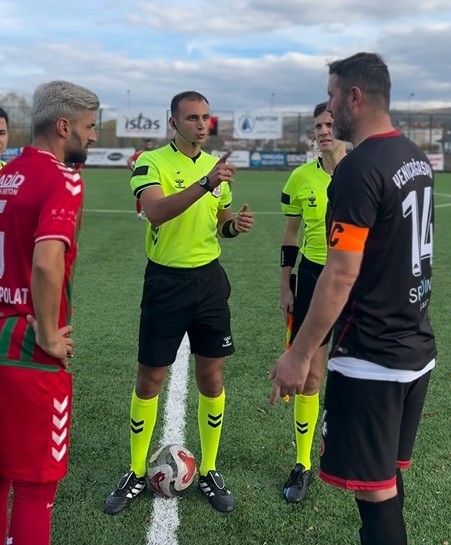 hakemin nezaketi maci golgede birakti 2 51H7s1tO