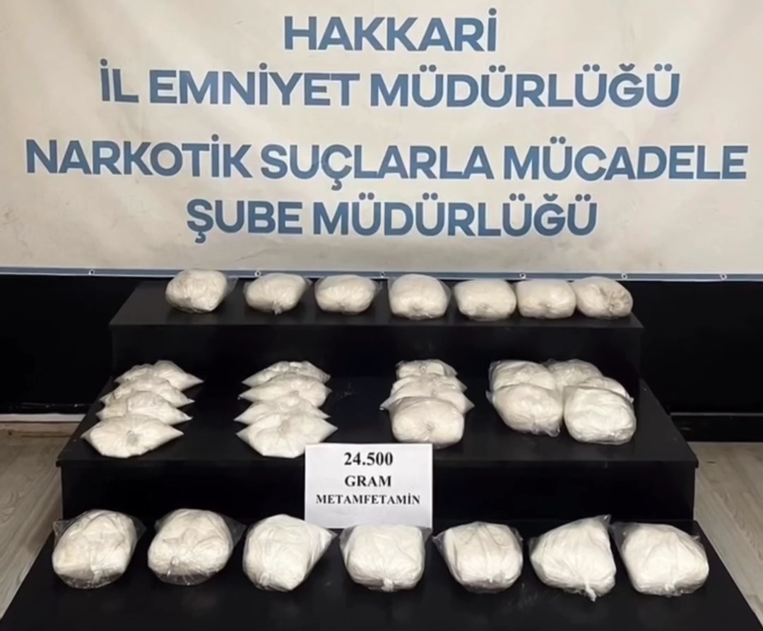 hakkaride 24 kilo 500 gram metamfetamin ele gecirildi 1 RMD4QZaO