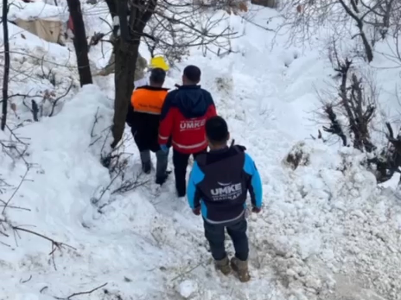 Hakkari’de beyaz esarete karşı sağlık seferberliği: 520 hasta kurtarıldı 5 hakkaride beyaz esarete karsi saglik seferberligi 520 hasta kurtarildi 1 fMahF456