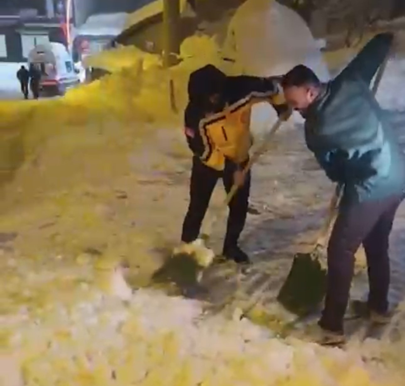 Hakkari’de beyaz esarete karşı sağlık seferberliği: 520 hasta kurtarıldı 6 hakkaride beyaz esarete karsi saglik seferberligi 520 hasta kurtarildi 2 eqWzBrri