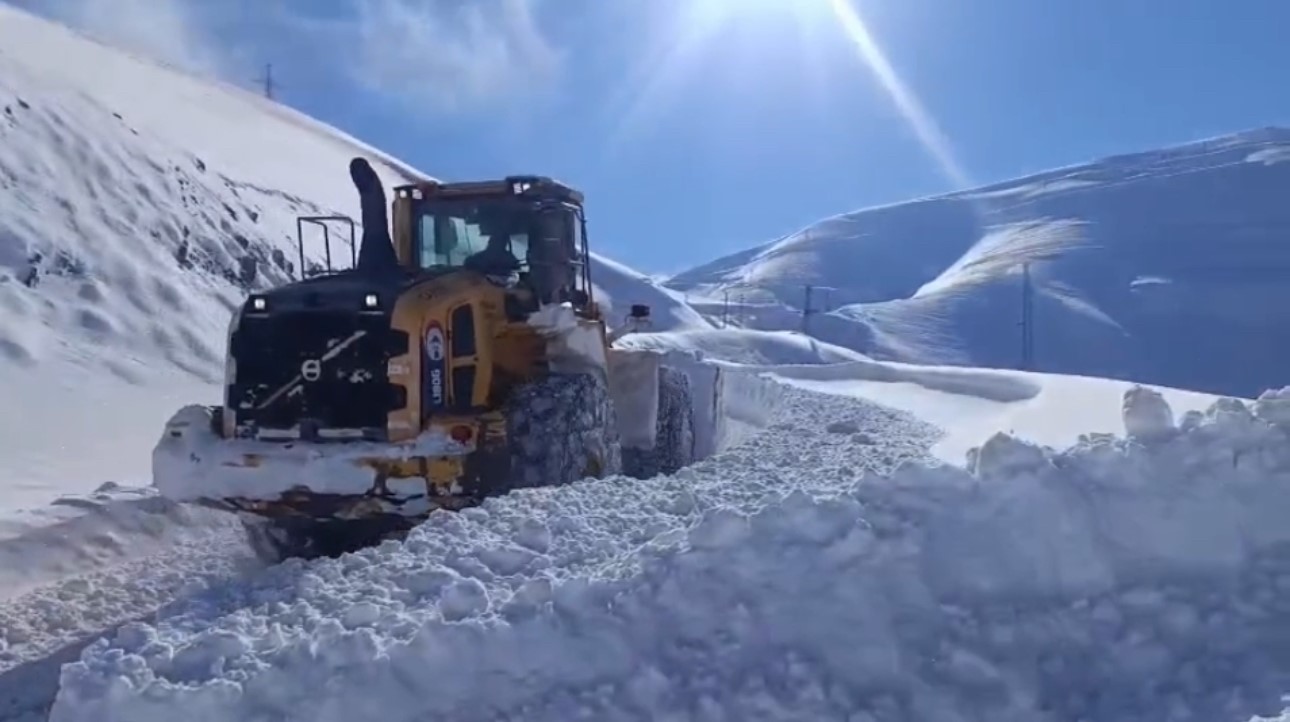 hakkaride kar esareti 357 yol ulasima kapandi 4 vqFbJWr3