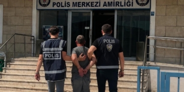 hakkinda-19-yil-kesinlesmis-hapis-cezasi-bulunan-firari-hukumlu-yakalandi-16te9MJv.jpg