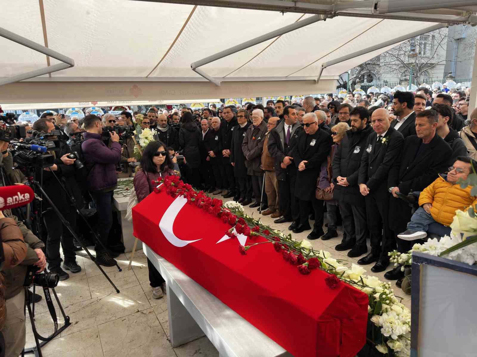 haldun dormen son yolculuguna ugurlandi 3 rOvLPWch