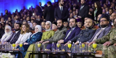 halep-saldirisinin-sembolu-umran-bebek-esadin-kactigi-sarayda-konustu-RT9um61P.jpg