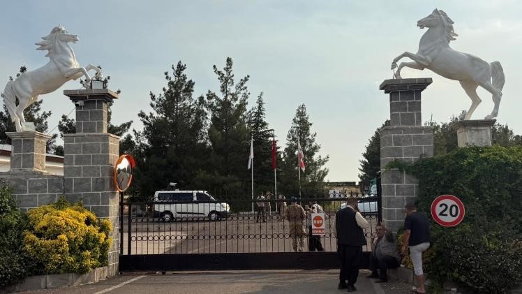 Halı sahada çıkan ve 4 ile sıçrayan kavgada 2 kişi öldü 4 hali sahada cikan ve 4 ile sicrayan kavgada 2 kisi oldu 0 5Wfqsj9w