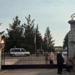 hali-sahada-cikan-ve-4-ile-sicrayan-kavgada-2-kisi-oldu-T7I2AnhG.jpg