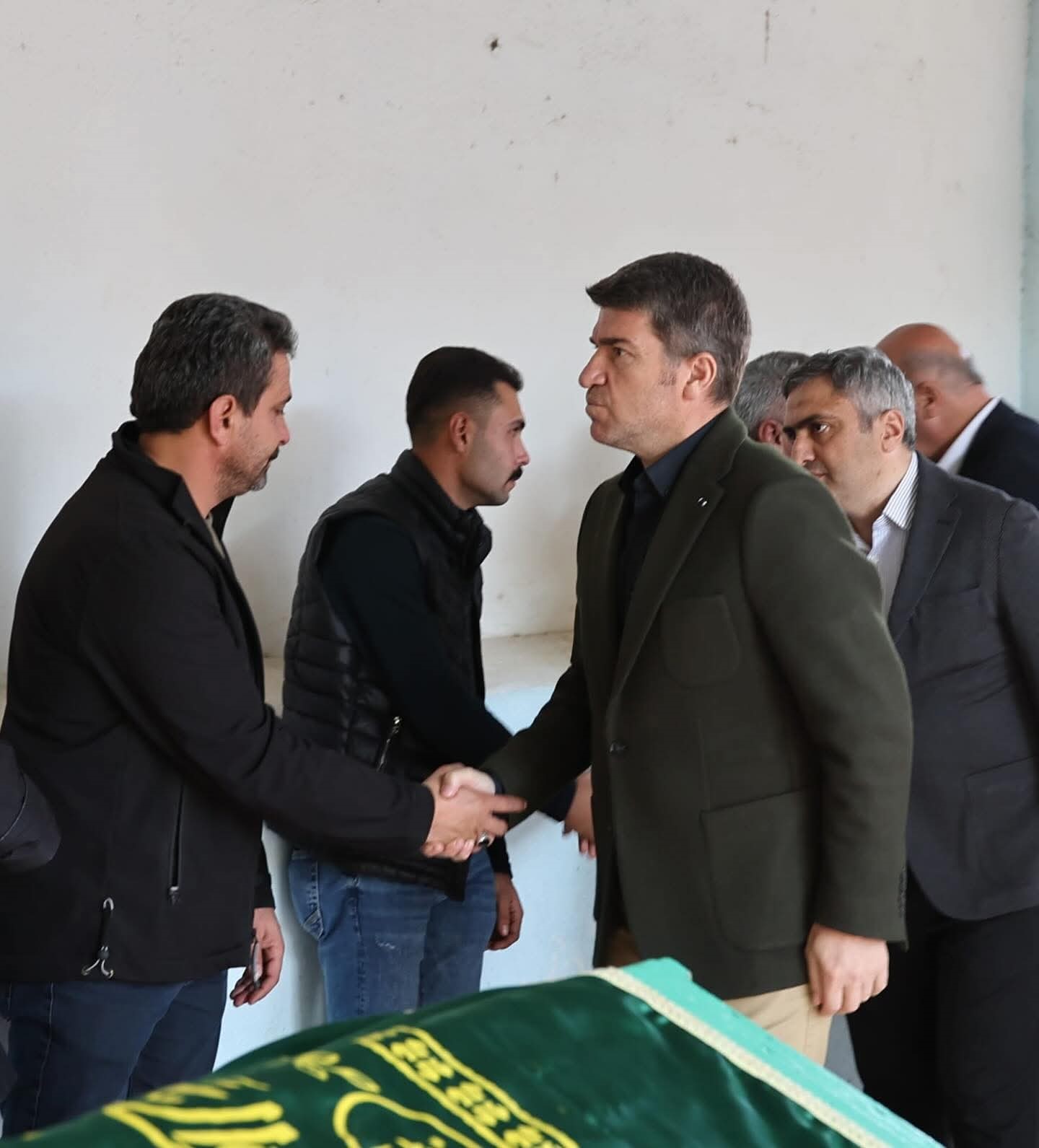 Halı sahada rahatsızlanan üniversiteli genç hayatını kaybetti 6 hali sahada rahatsizlanan universiteli genc hayatini kaybetti 2 qvf5eHYr