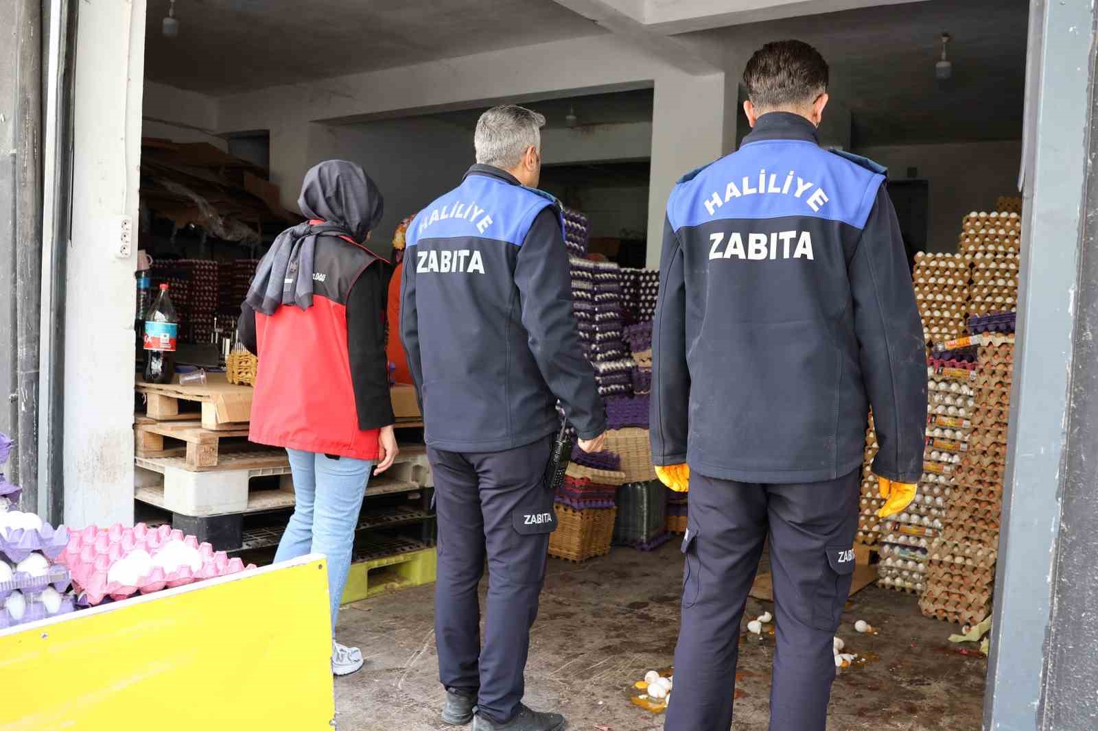 haliliyede sagliksiz depoya baskin 5 bin koli yumurta imha edildi 2 AQ8GaNaL