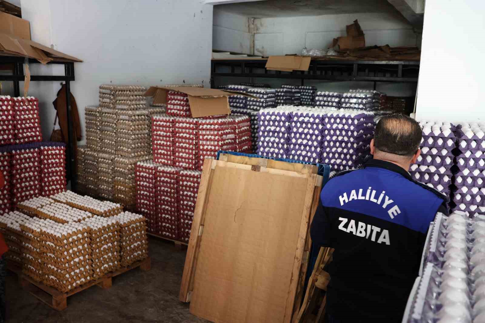 haliliyede sagliksiz depoya baskin 5 bin koli yumurta imha edildi 3 C81wyncX