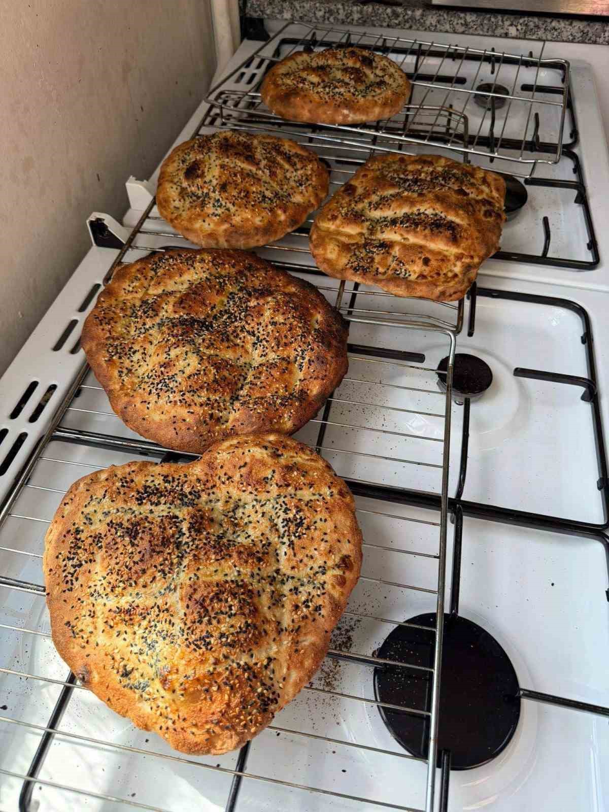 halk egitim kursiyerleri pisirdi ihtiyac sahiplerinin sofralari bereketlendi 2 UV7Sq5Ah