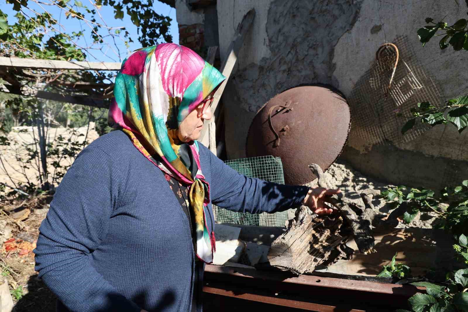 halk egitimden emekli oldu atiklari evinde sanata donusturdu 5 6vF9j9wg