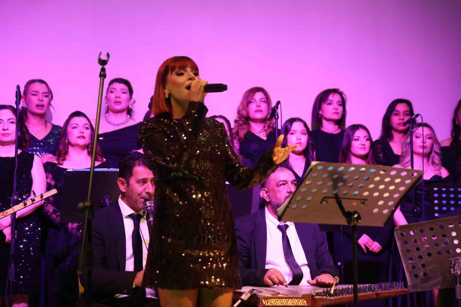 halk korosu ilk konserini verdi 1 IeLJdPm7