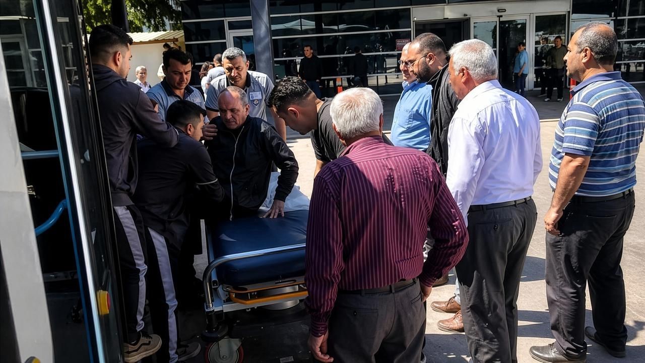 halk otobusu soforu fenalasan yolcu icin direksiyonu hastaneye cevirdi 0 IErvzemw