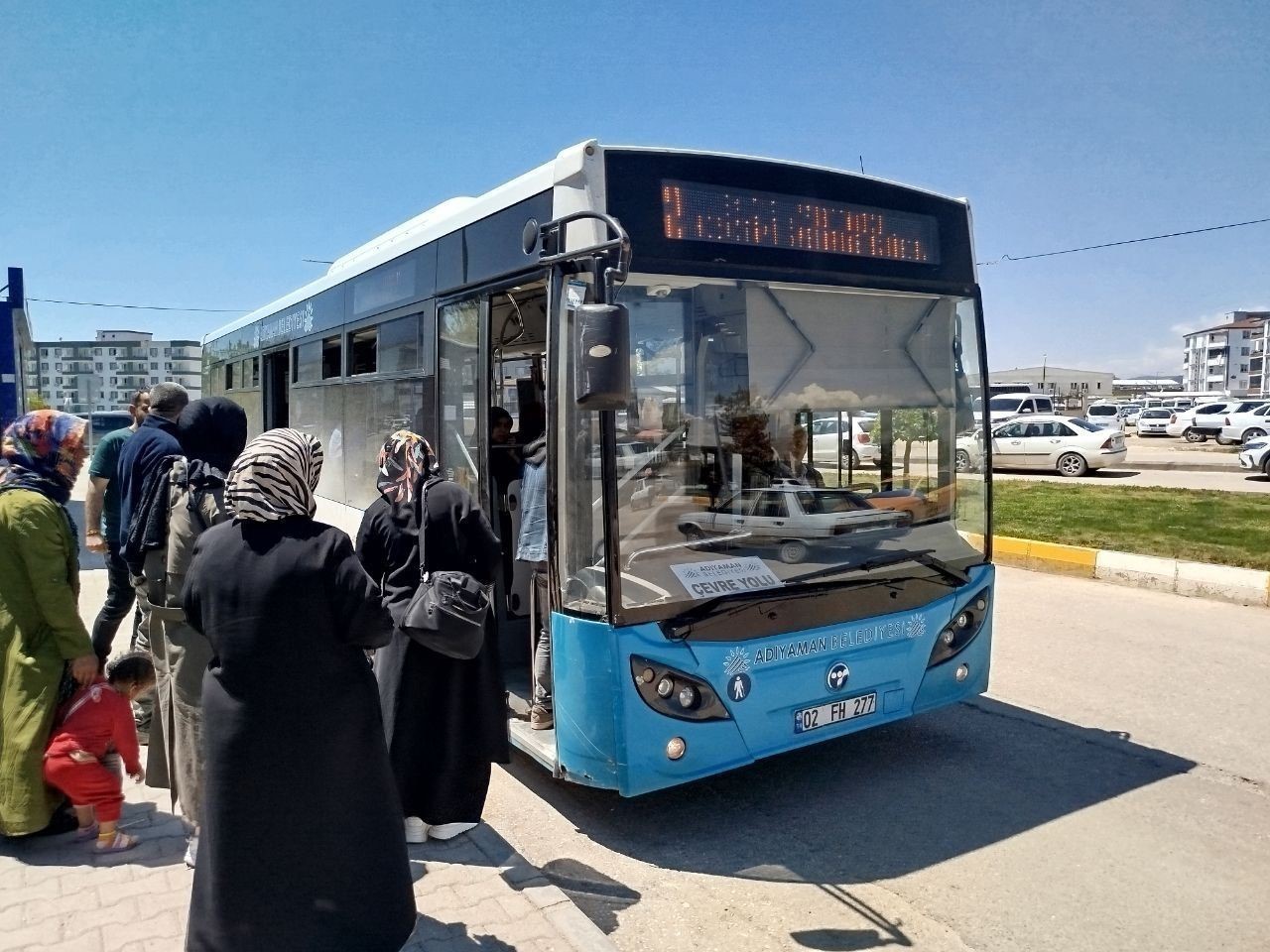 halk otobusu soforu fenalasan yolcu icin direksiyonu hastaneye cevirdi 2 bWYymwVn
