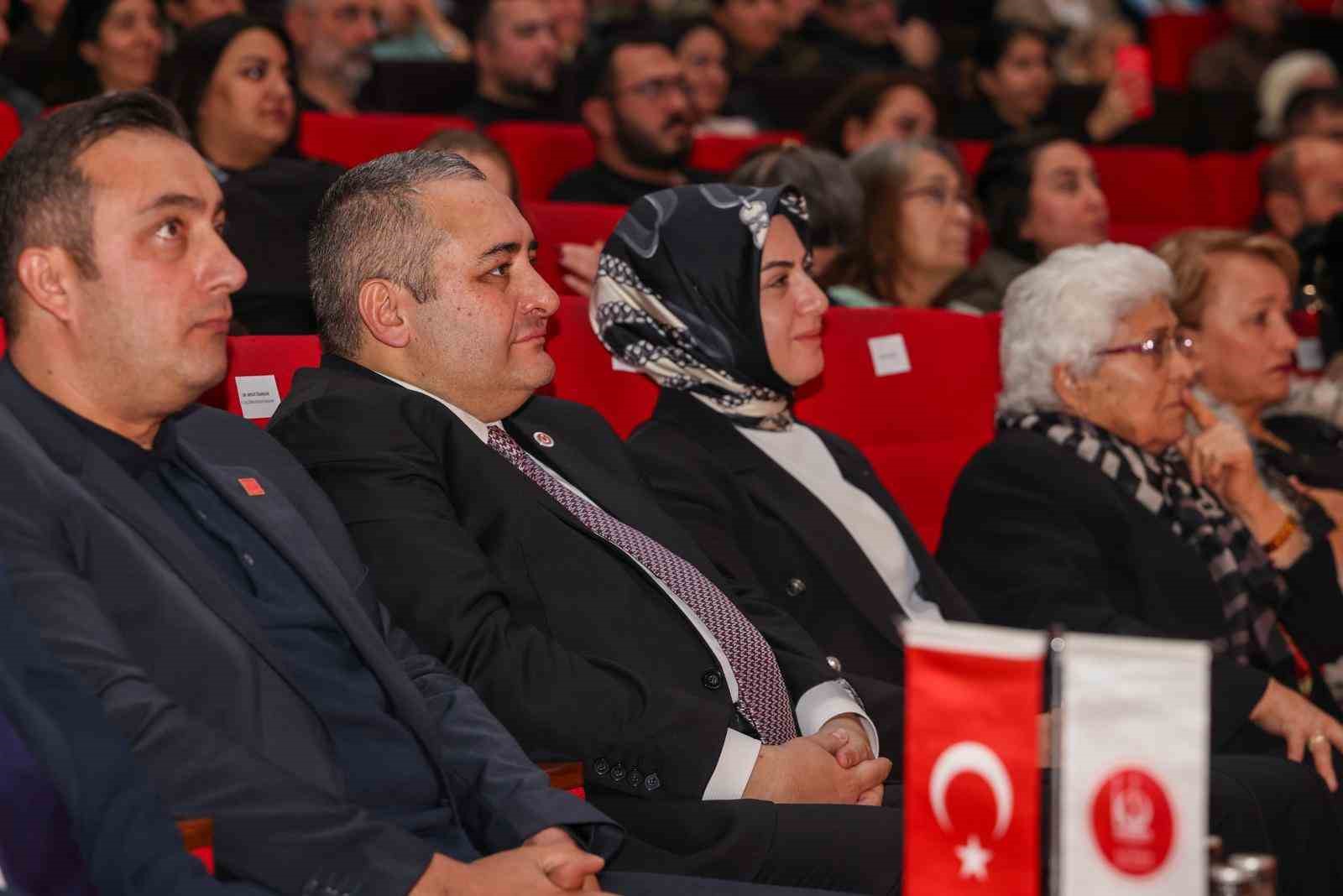 halk ozani ali kiziltug keciorende turkulerle anildi 2 sbcjWded