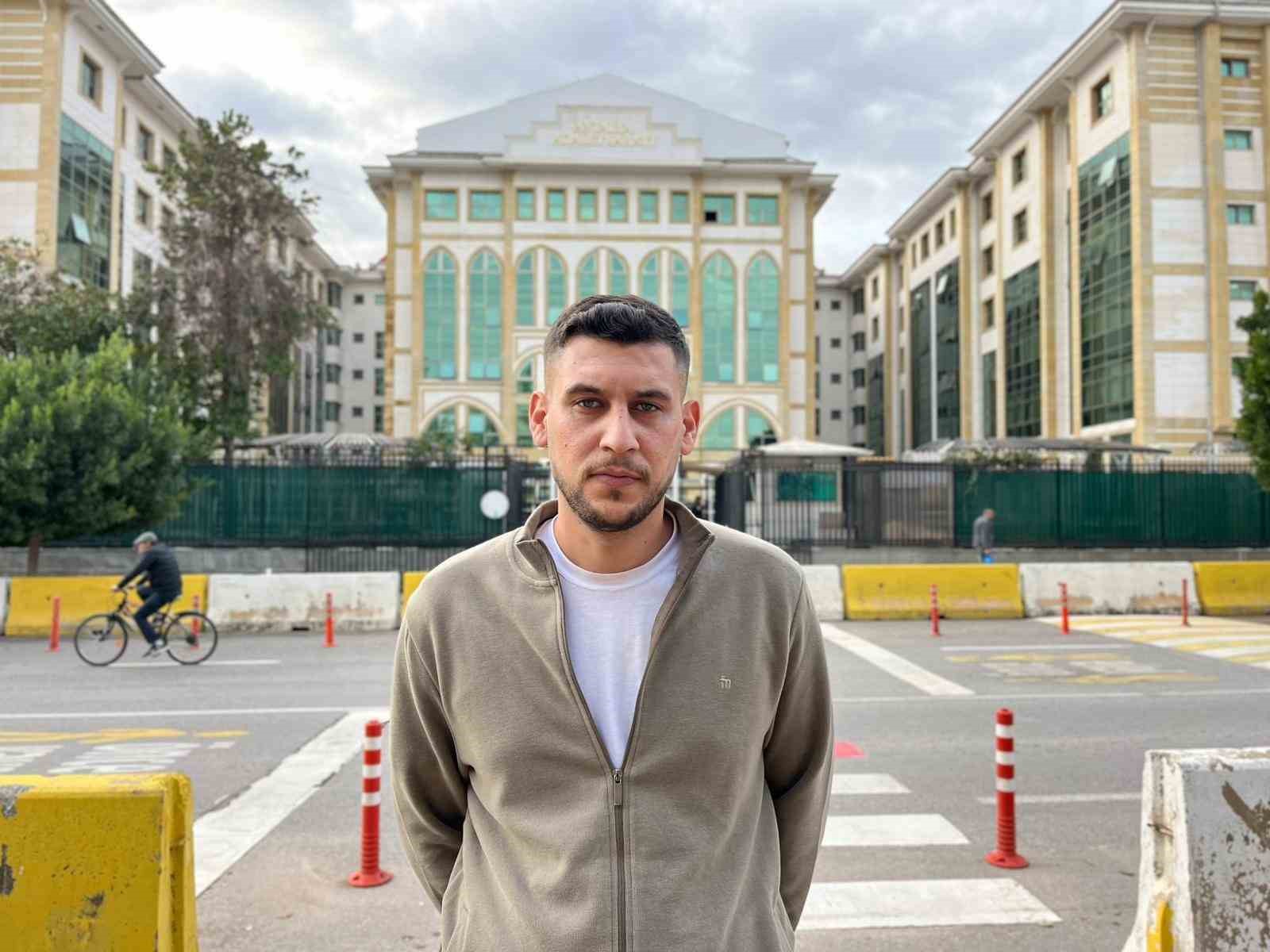 Hamam böceği yedirilen gencin dosyasında karar: Yağmadan beraat, hürriyeti tehditten 6 yıl 12 ay ceza 5 hamam bocegi yedirilen gencin dosyasinda karar yagmadan beraat hurriyeti tehditten 6 yil 12 ay