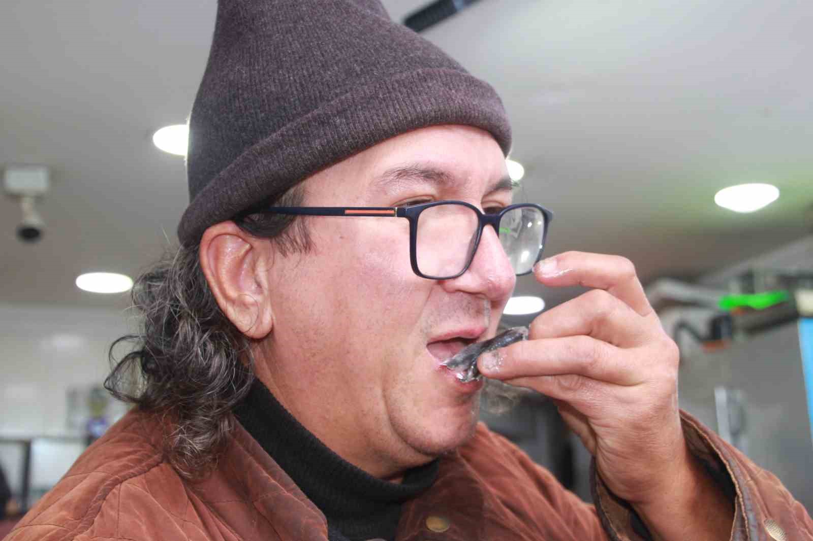 hamsi 70 liraya dustu vatandas sevincten cig yedi 0 npTvDr12