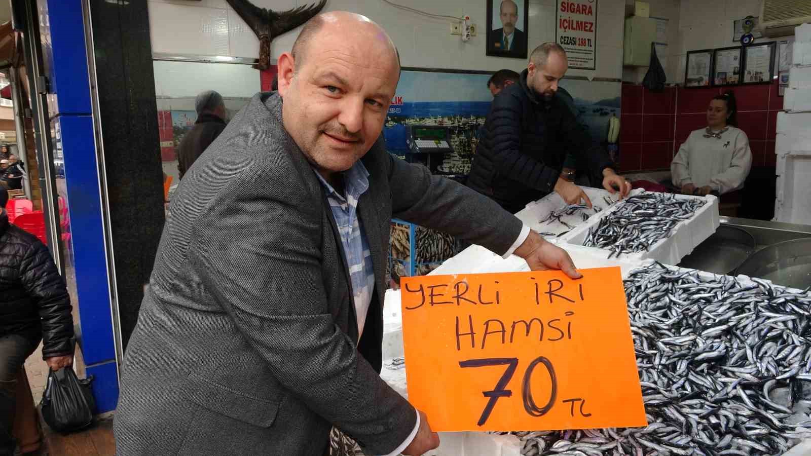 hamsi 70 liraya dustu vatandas sevincten cig yedi 1 pLJjivY1