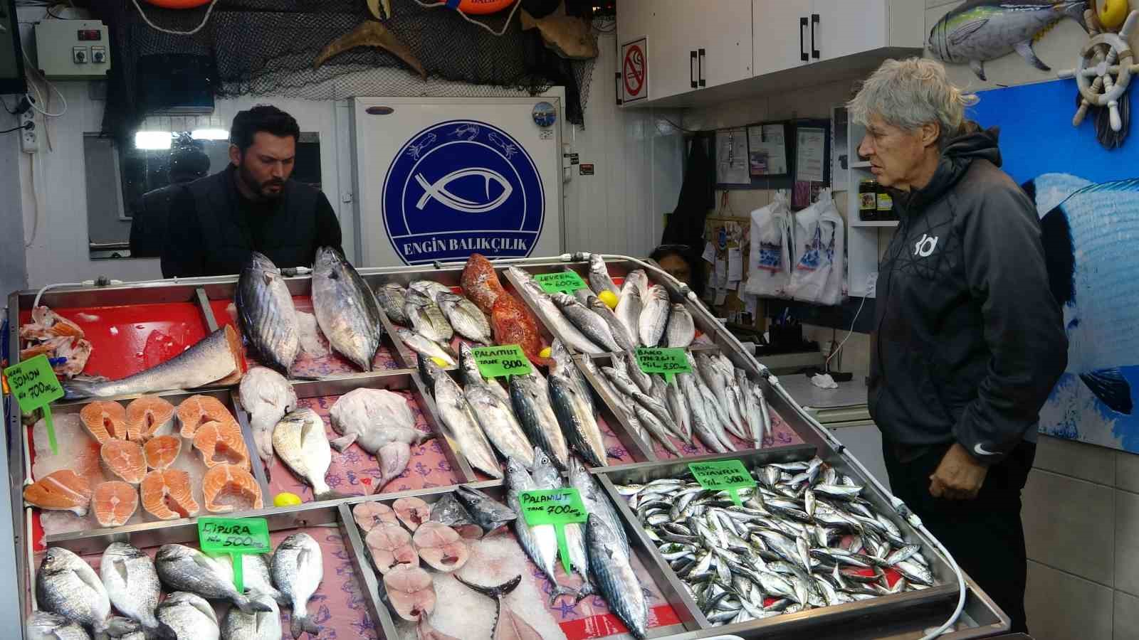 Hamsi denizlerde yüzünü gösterdi tezgahlarda fiyatını korudu 9 hamsi denizlerde yuzunu gosterdi tezgahlarda fiyatini korudu 5 KT97ChlX