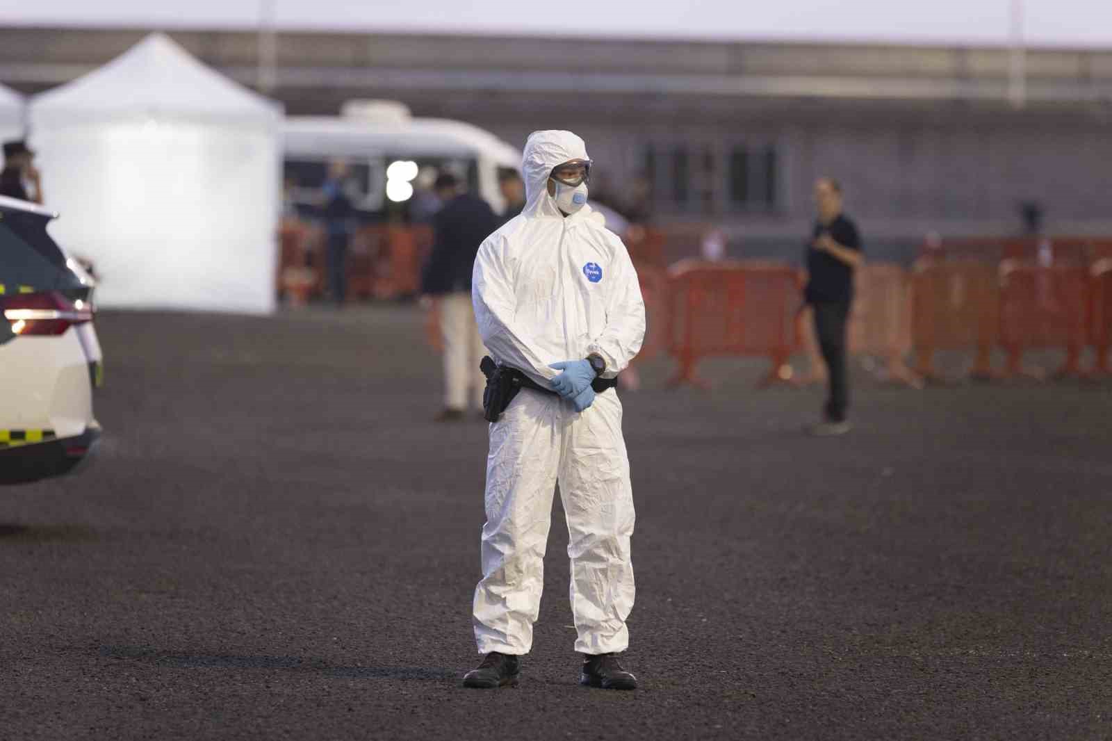 hantavirus salginin yasandigi yolcu gemisinde tahliyeler basladi 0 zjBJAeiV