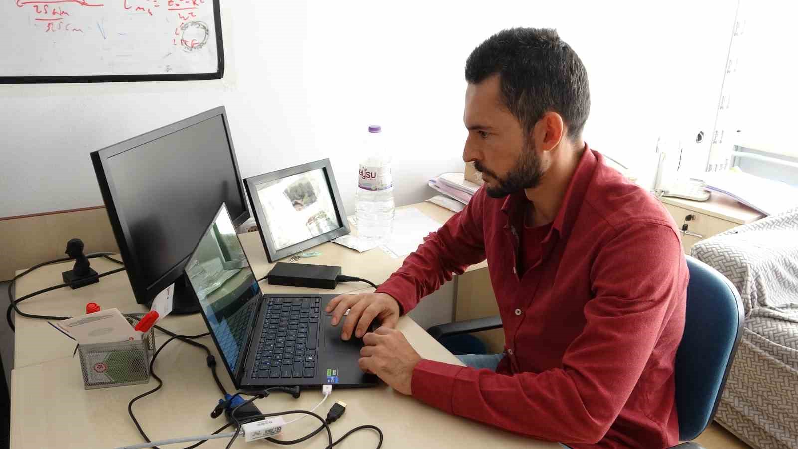 hareket halindeki elektrikli araclara kablosuz sarj projesi hedef arac durmadan menzili yuzde 10 20 yukseltmek JDWj6Pni