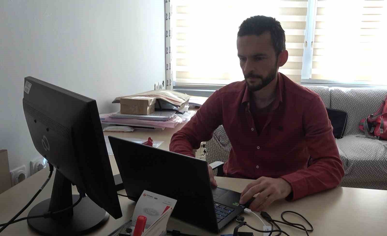 hareket halindeki elektrikli araclara kablosuz sarj projesi hedef arac durmadan menzili yuzde 10 20 yukseltmek