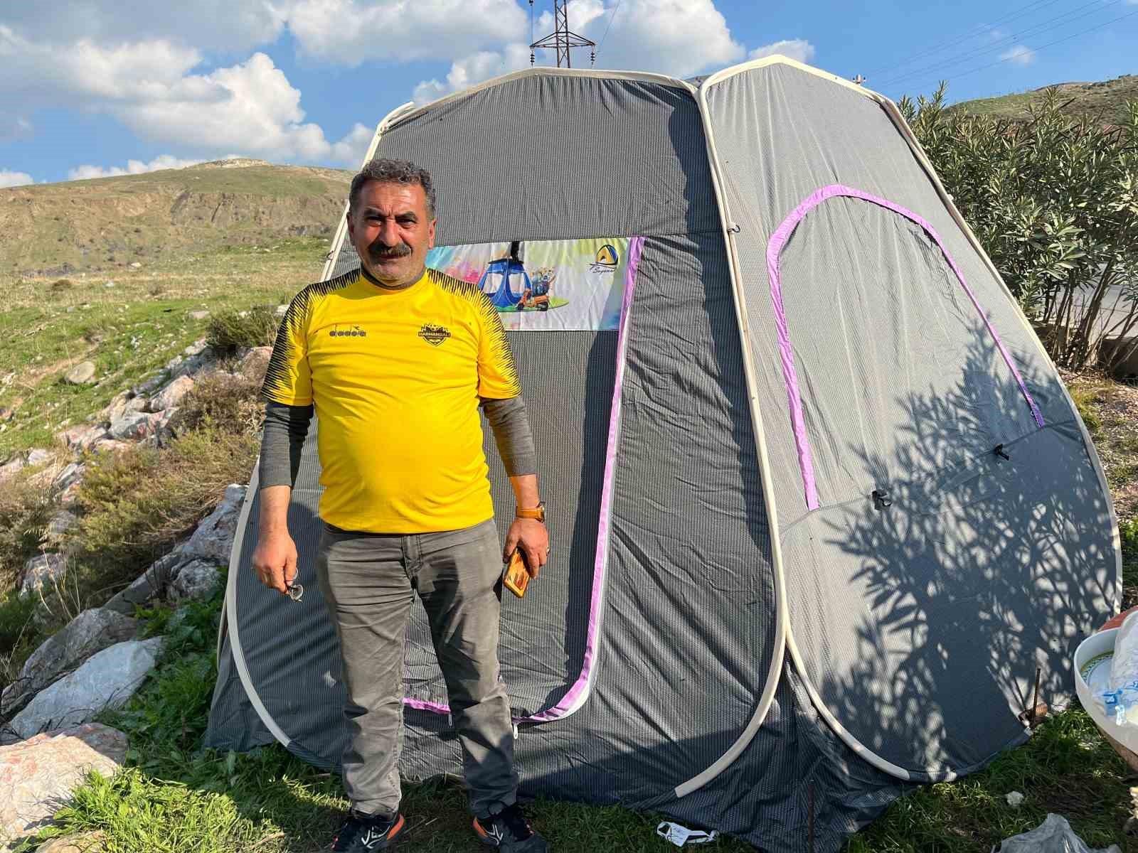 harmandali halki kati atik bertaraf tesisi onunde nobet tutuyor 4