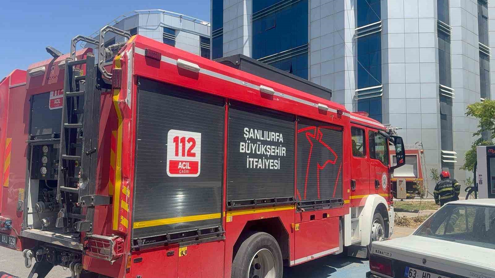 Harran Üniversitesi Tıp Fakültesi Hastanesinde korkutan yangın 4 harran universitesi tip fakultesi hastanesinde korkutan yangin 0 9f1KTJCh