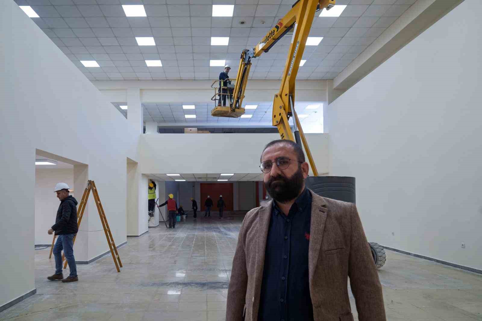 hasan ali yucelin adi kulturparkta yasayacak 5 V6ieIhUN