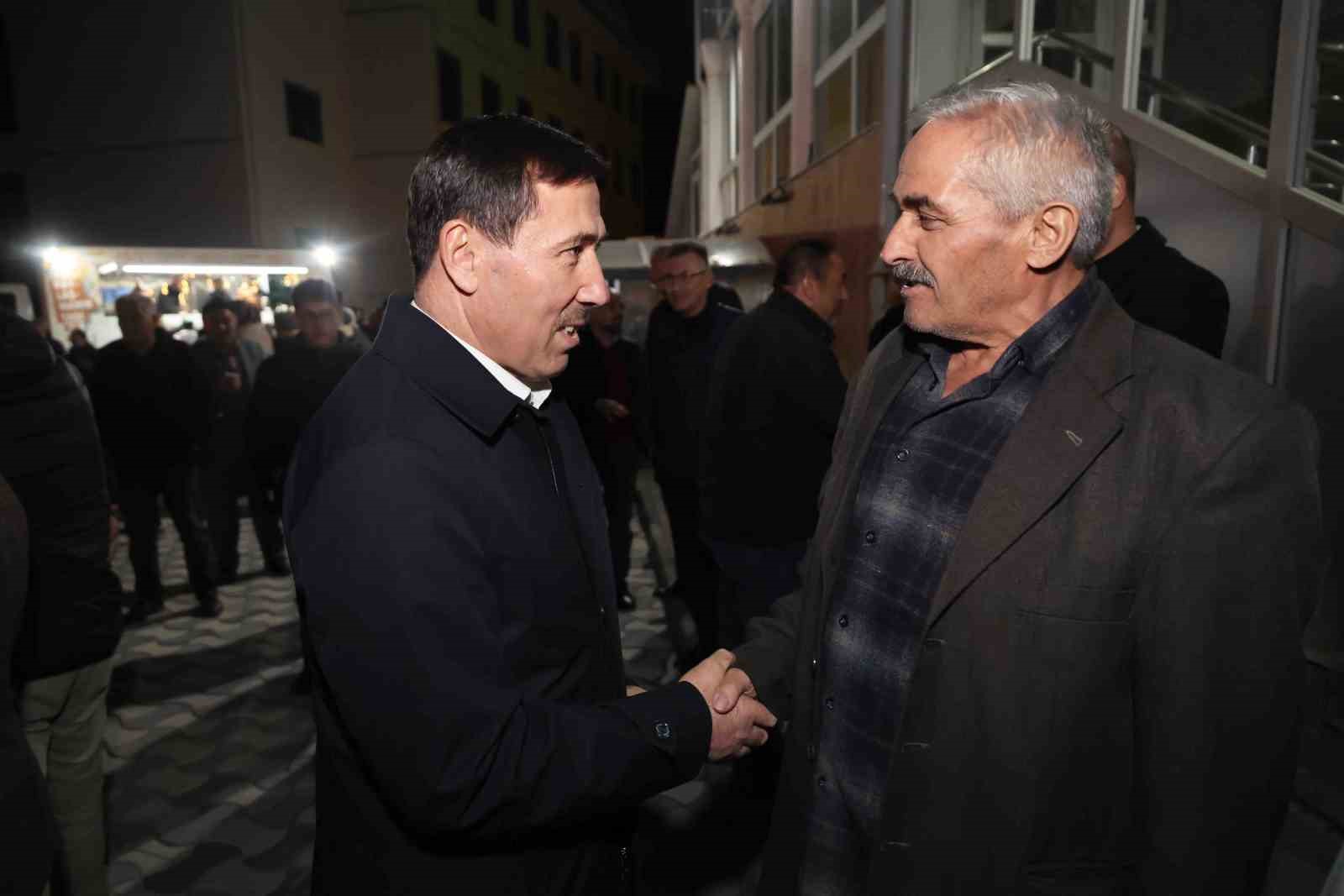 Hasan Kılca, Alzheımer yaşam merkezi sakinleri ve aileleri ile iftarda buluştu 8 hasan kilca alzheimer yasam merkezi sakinleri ve aileleri ile iftarda bulustu 4 rB9IILFt