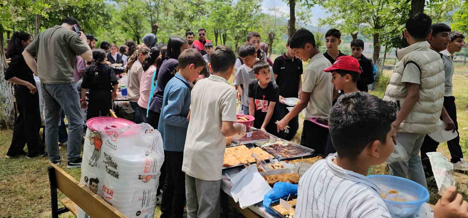 Hasköy’de Gazze yararına hayır çarşısı kuruldu 5 haskoyde gazze yararina hayir carsisi kuruldu 1
