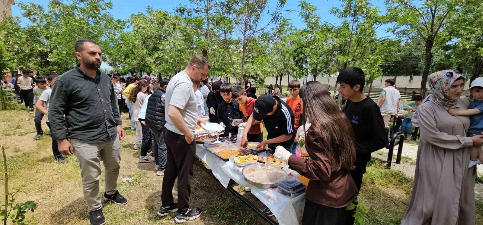 Hasköy’de Gazze yararına hayır çarşısı kuruldu 7 haskoyde gazze yararina hayir carsisi kuruldu 3
