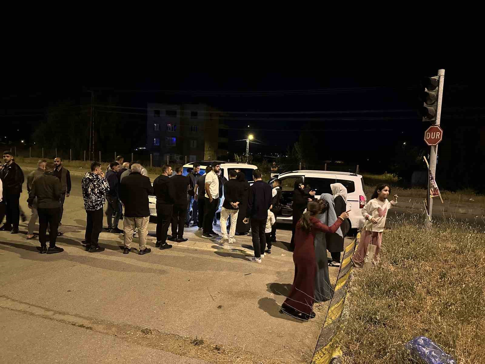 haskoyde iki otomobil carpisti yaralanan olmadi 1 gpXZdW3S