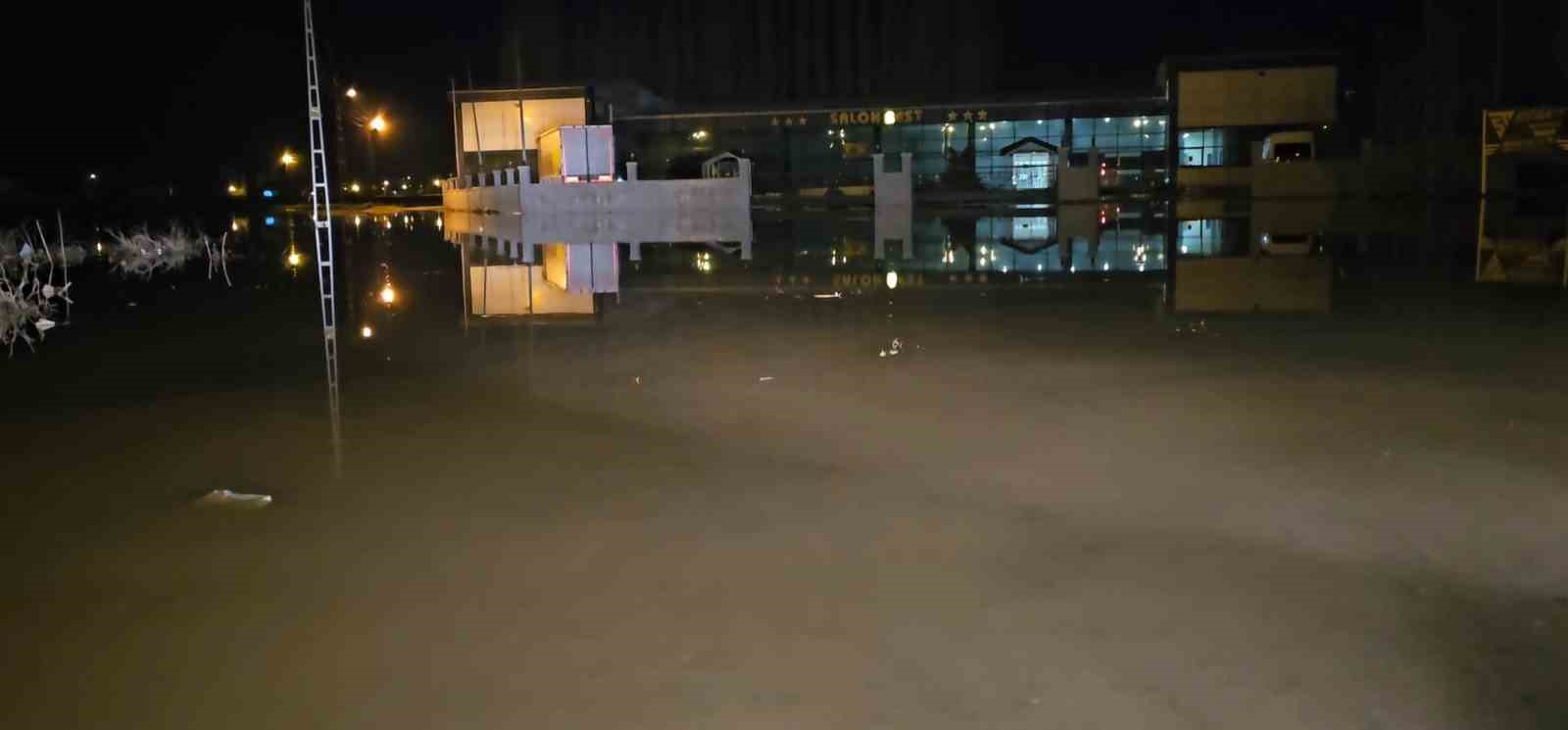 haskoyde saganak ve eriyen kar su baskinlarina neden oldu 5