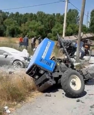 haskoyde-traktor-ile-otomobil-carpisti-3-yarali-U2Hi884B.jpg