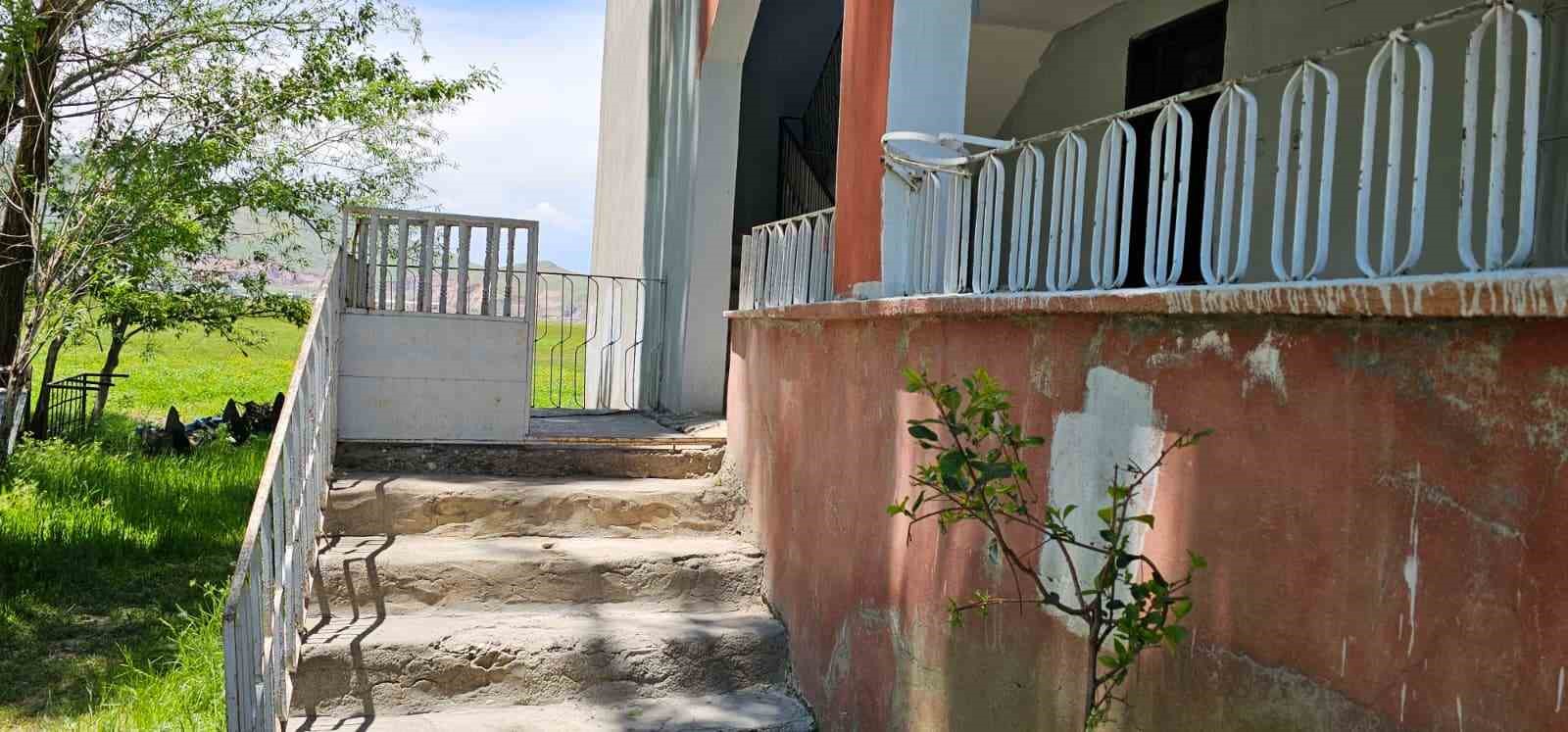 haskoyde yilanlar bir evi sardi aile geceleri uyuyamiyor 2 yMQy5dXc