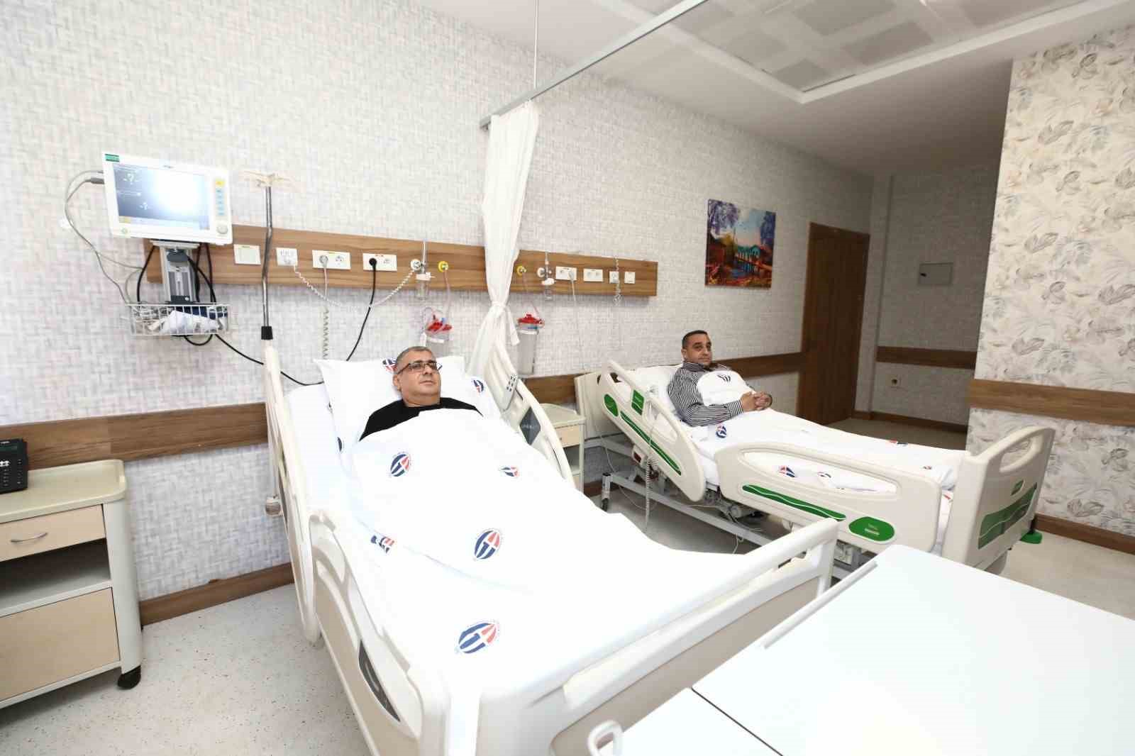 hasta doktoruna bobregini verdi 2 DMfeTKTm