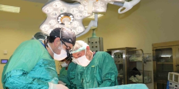 hasta-kadinin-karnindan-15-kilo-tumor-cikarildi-BjLrsKEU.jpg