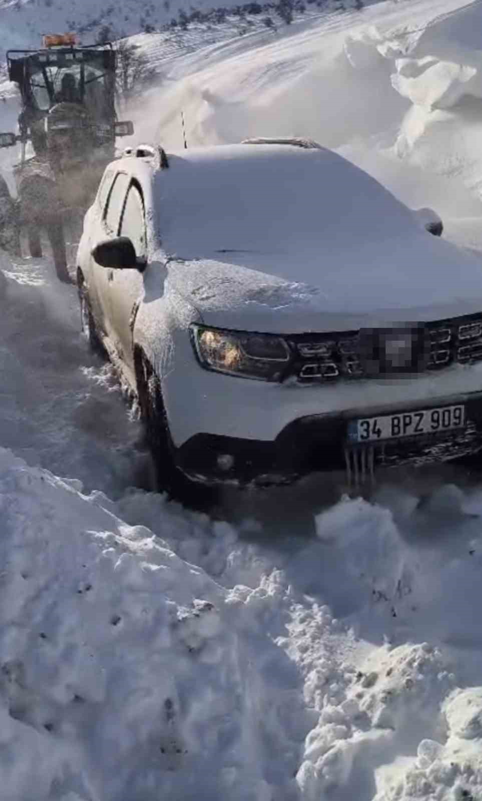 hasta nakli yapan arac karda mahsur kaldi 2 swkrKIXw