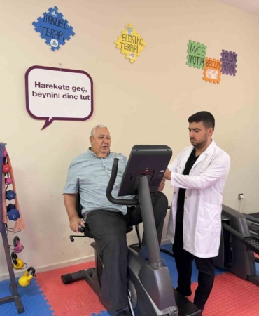 hastaligin-etkisiyle-kaybolan-adam-alzaymir-merkezinde-yeniden-hayat-buldu-bWLbTzav.jpg