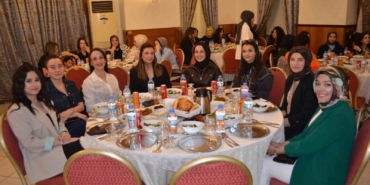 hastane-calisanlari-iftar-sofrasinda-bulustu-WbLsSgA9.jpg
