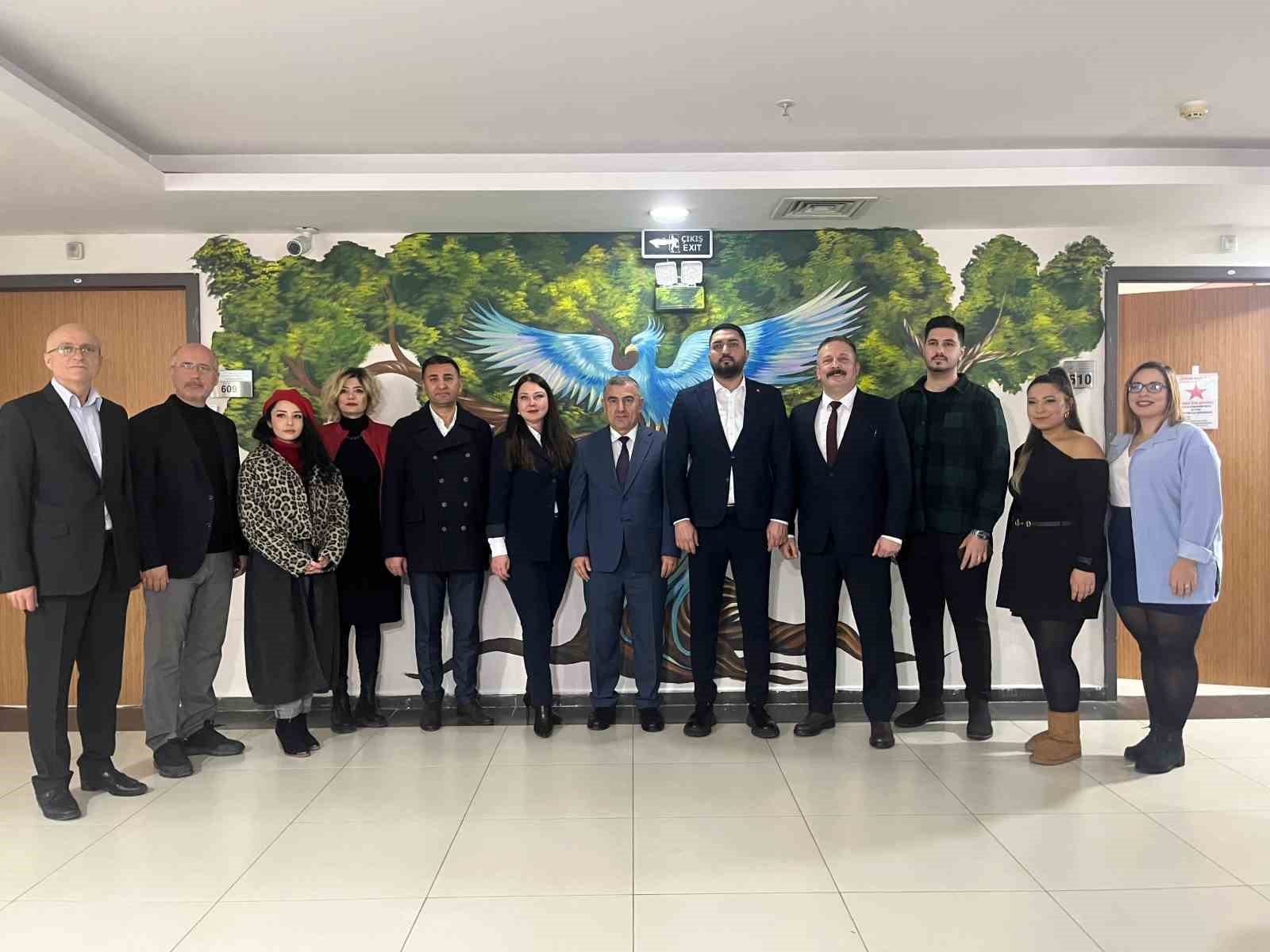 Hastane duvarları ‘İyileştiren Koridorlar’la hayat buldu 9 hastane duvarlari iyilestiren koridorlarla hayat buldu 5 FX1qwEpJ