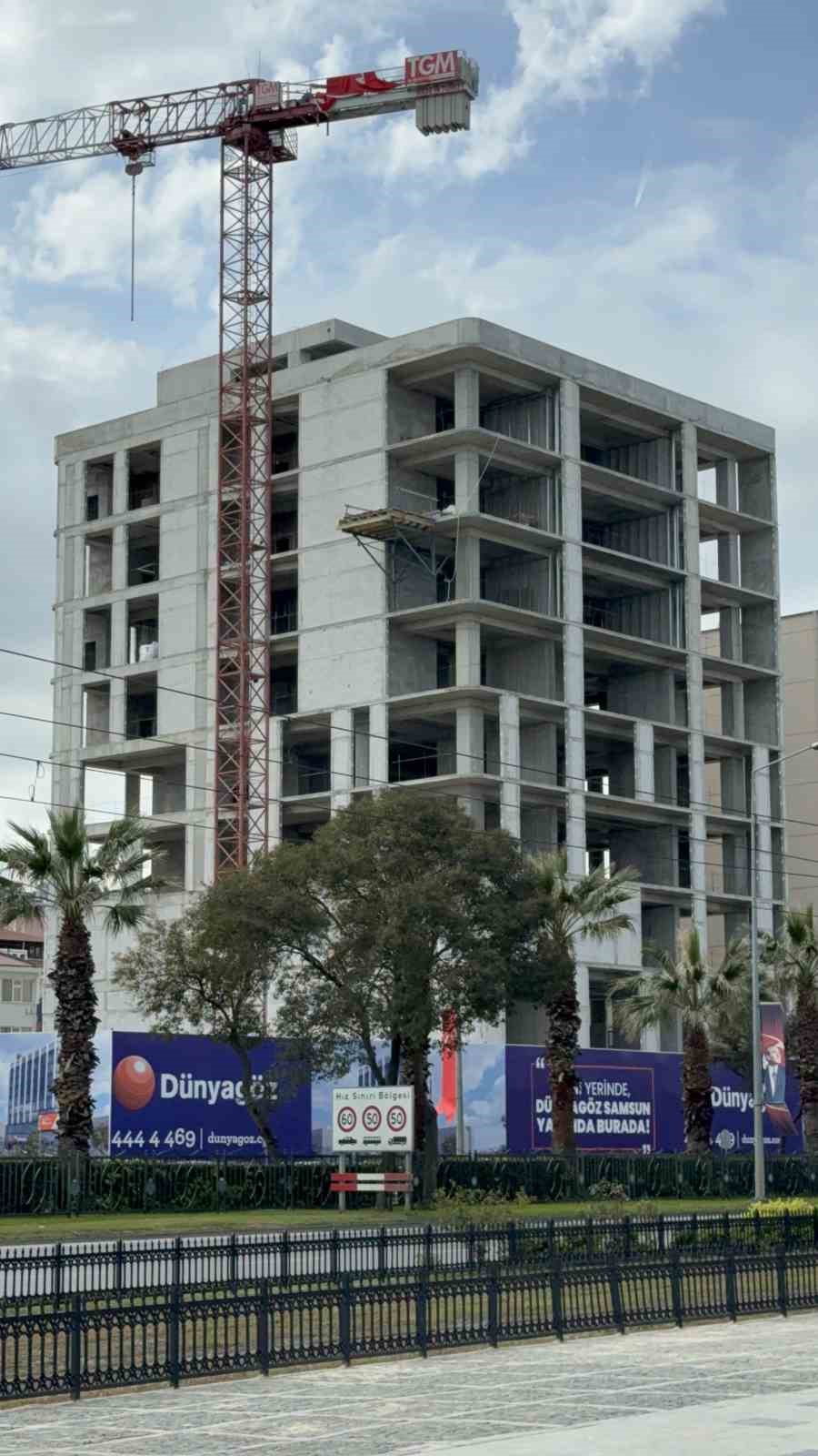 hastane insaatinda feci olum catidan dusen plaka iscinin sonu oldu 3