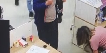 hastane-kantininde-bogazina-seker-kacan-minayi-hemsire-kurtardi-O5WkwzRr.jpg