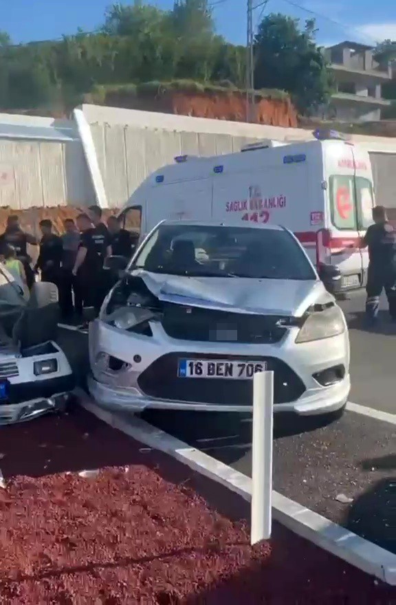 hastane kavsaginda kaza 5 yarali 1 5JODrrLL