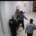 hastane-mudurunun-darbettigi-personel-konustu-sA9sF2jj.jpg
