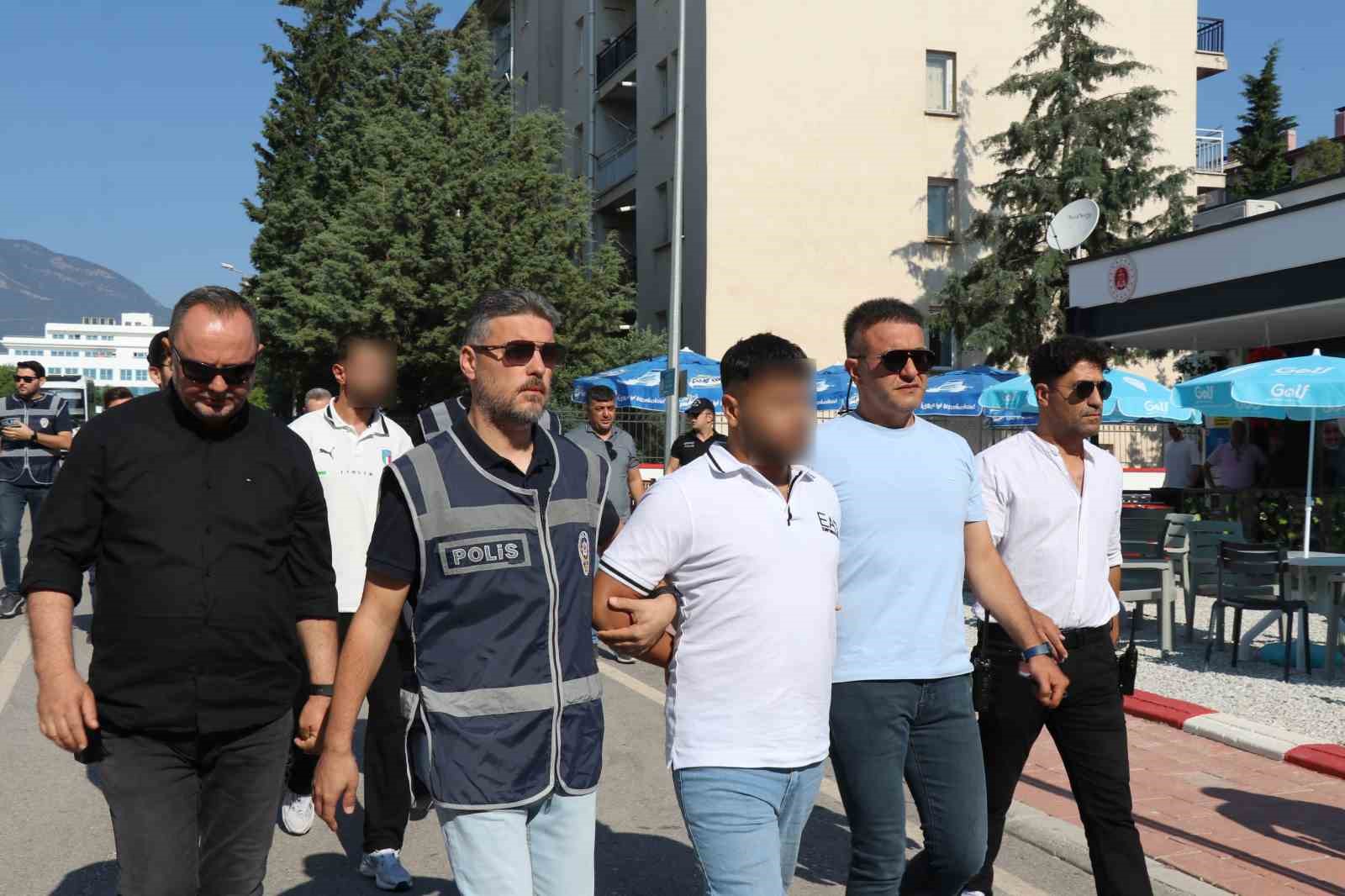 hastane saldirisinin muhbiri mekan kursunlanmasinin planlayicisi cikti 0 mZZwiBya
